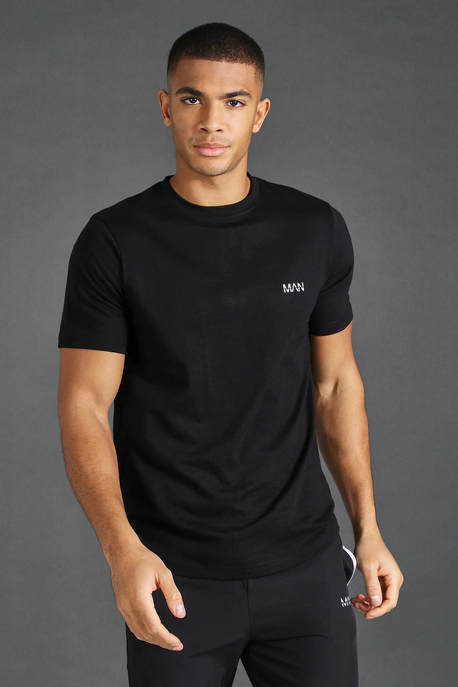 MAN Muscles FIT STRETCHABLE LOGO T-SHIRT